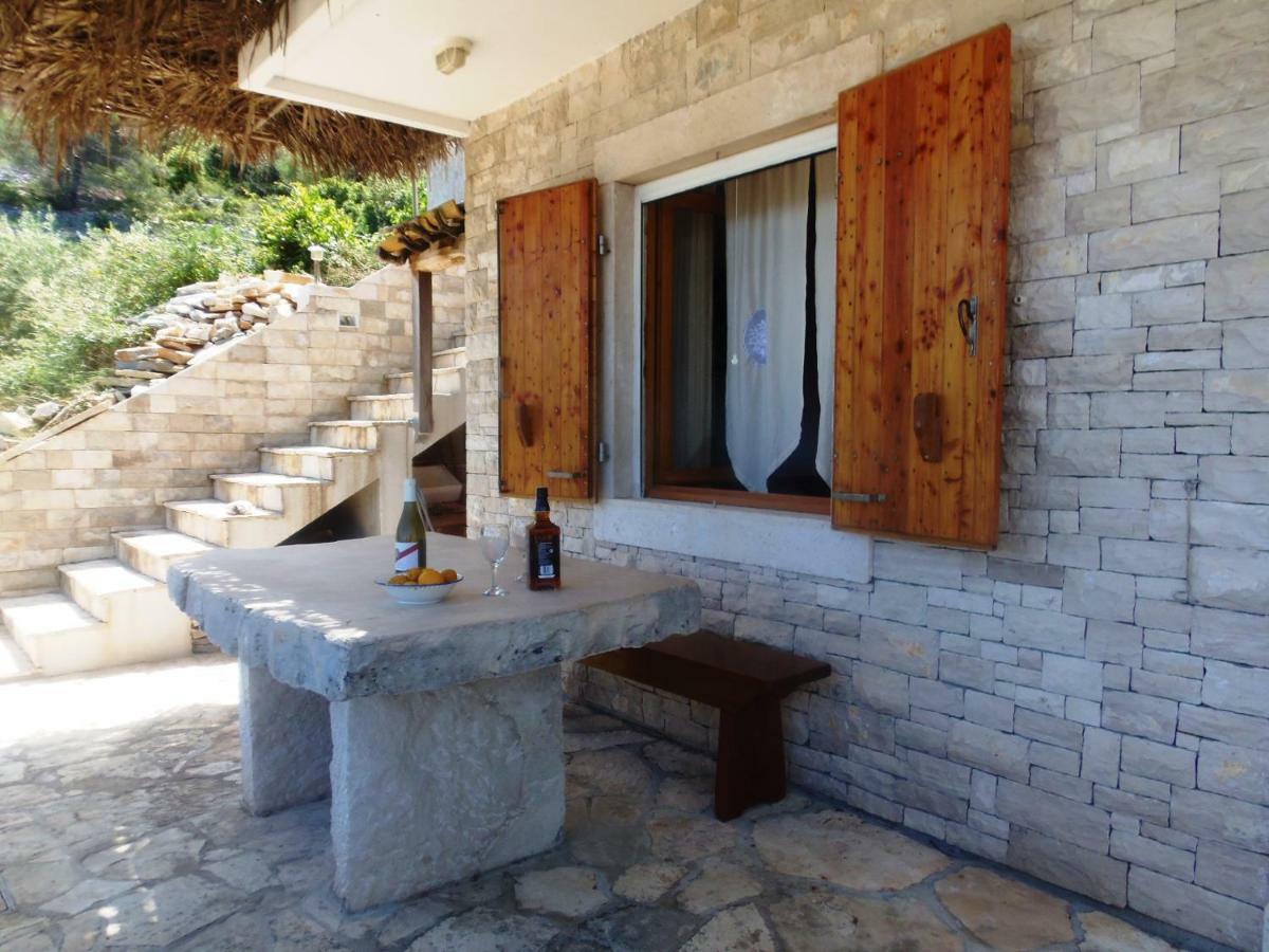 ヴェラ・ルカ Stiniva-Stone Houseヴィラ エクステリア 写真
